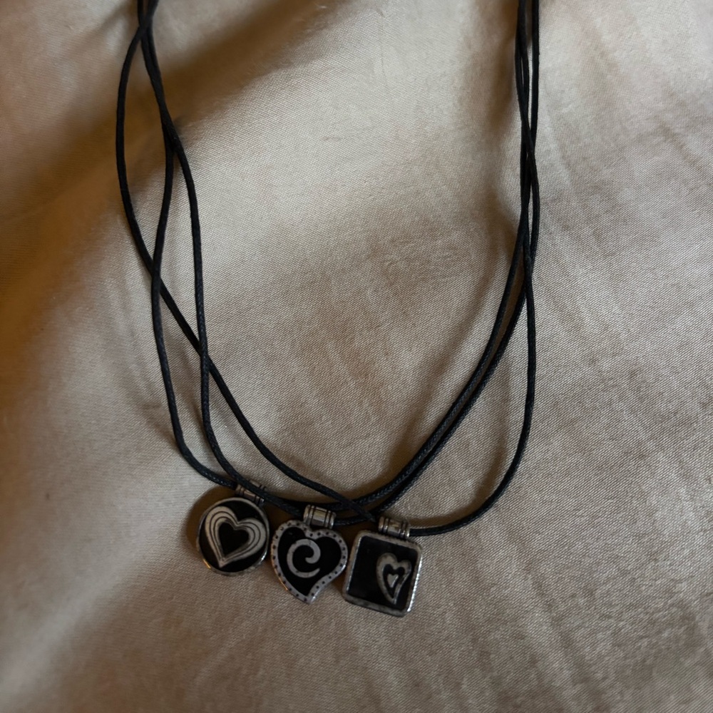 BRIGHTON Triple Heart Necklace and bracelet set. Leather "chain"
Needs cleaning